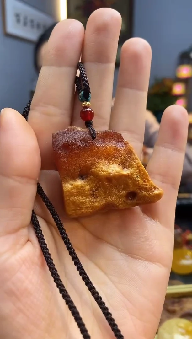 琥珀颈饰未镶嵌吊坠
