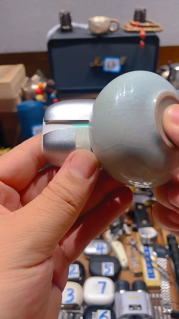 瓷片闪购商品 如图所示