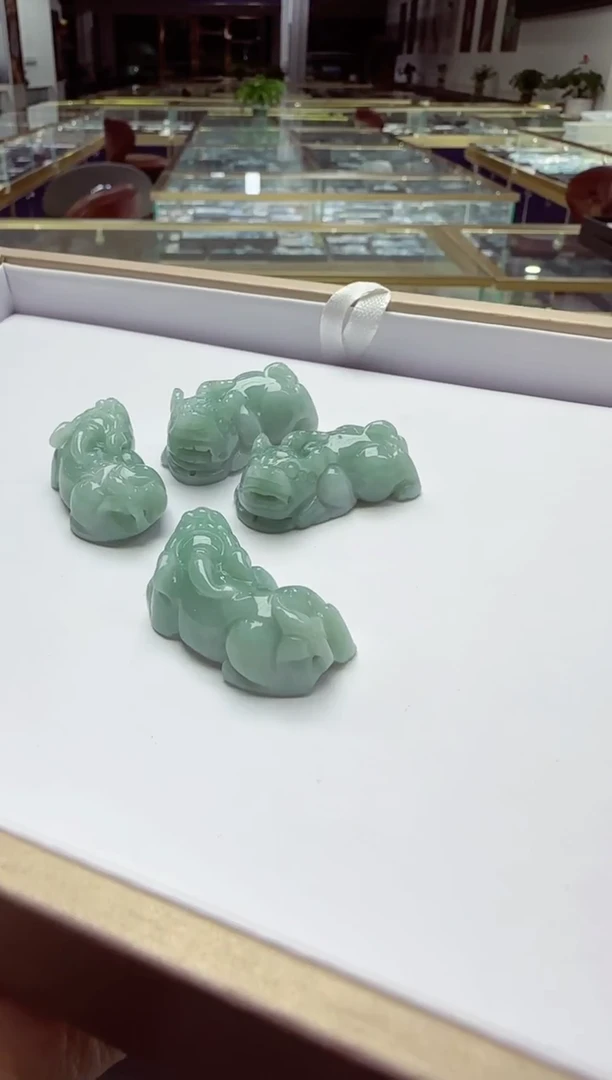 颈饰银S925镶嵌翡翠多样性发其一