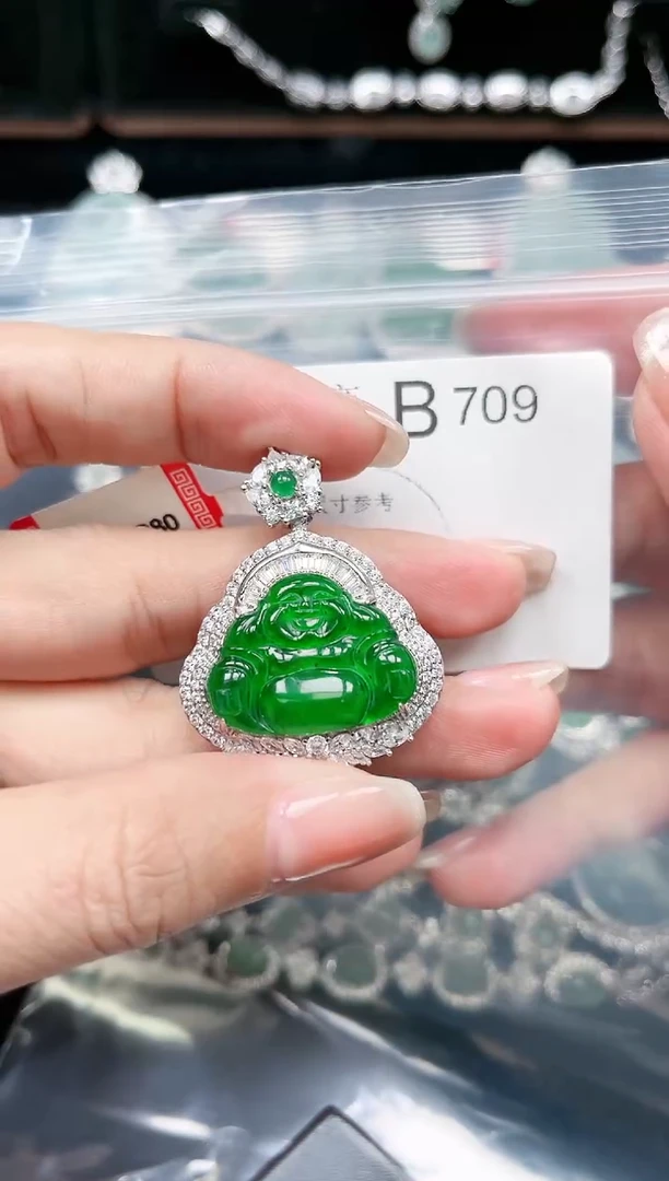 【闪购商品】翡翠颈饰银S925镶嵌赠皮绳709