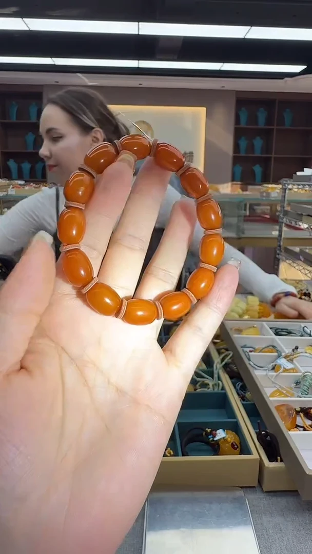 手链琥珀未镶嵌190秒拍号 假一罚三