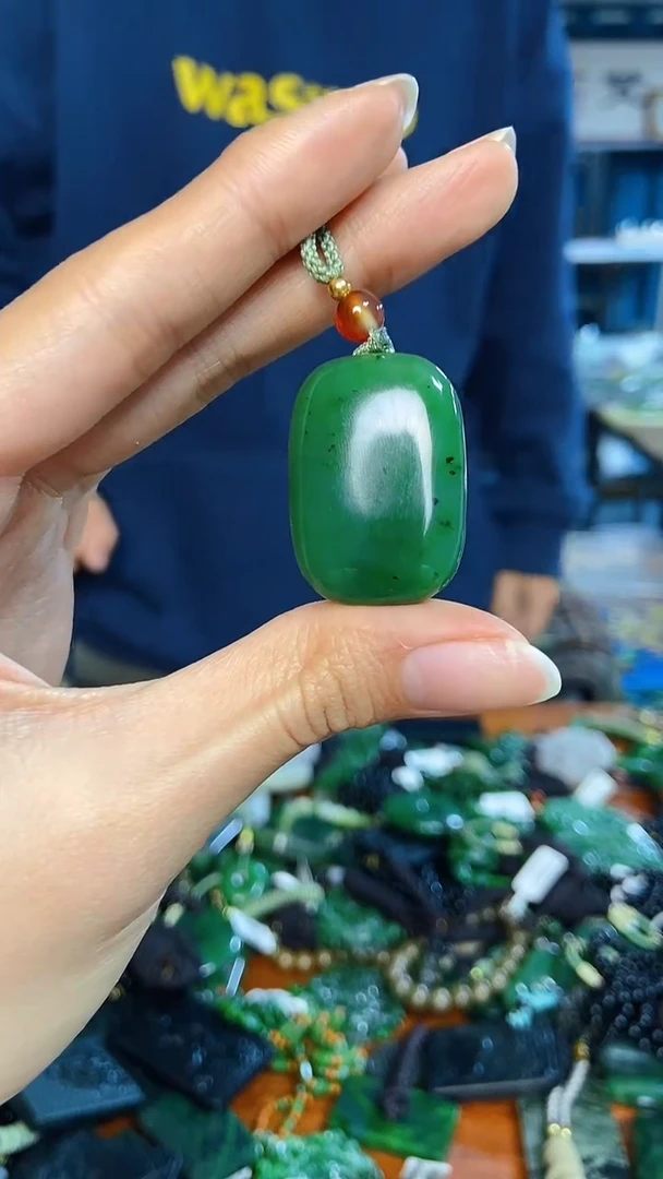 未镶嵌和田玉挂件1