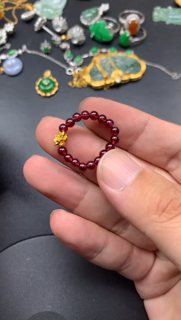 颈饰足金镶嵌石榴石真***?欣月商品不退不换