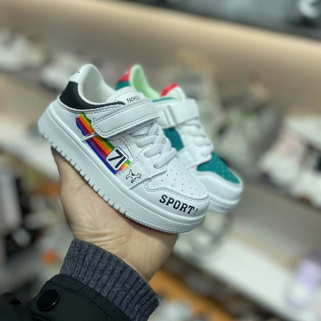 春季新款 B03儿童休闲时尚软底皮面板鞋