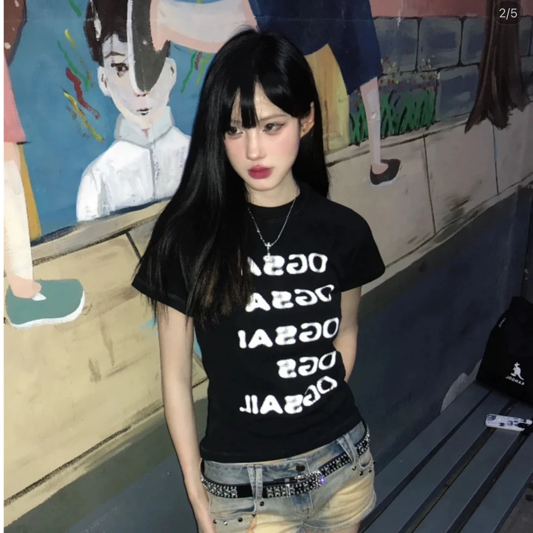 小众设计感字母印花网红女款短款上衣修身显瘦夏装正肩短袖t恤女