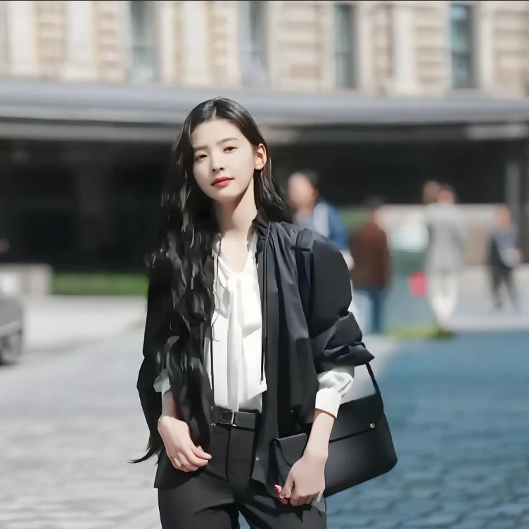 Miss Judy难哄章若楠同款黑色宽松飞行夹克春复古感短款外套潮流