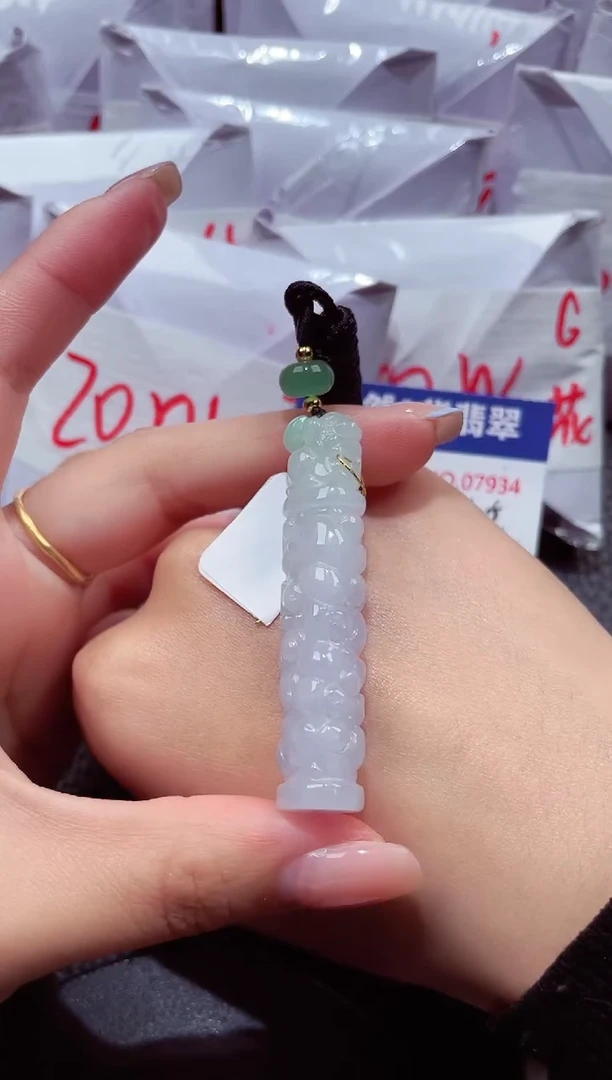 颈饰未镶嵌翡翠75