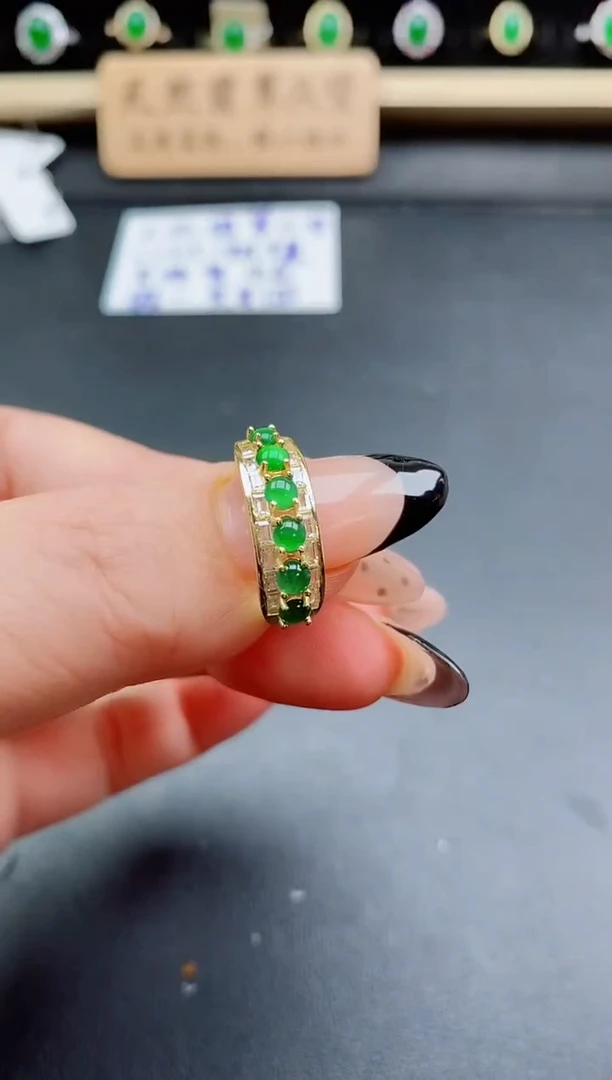 银S925镶嵌戒指翡翠1