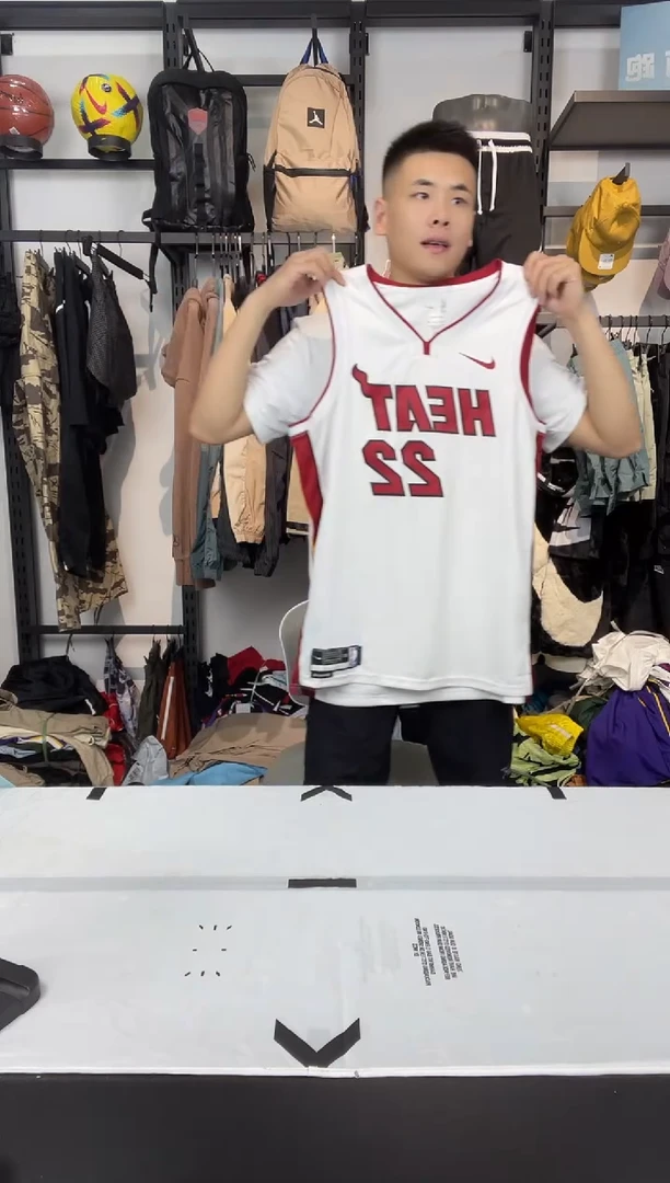 3255编码 瑕疵修复以直播间为准 尺码