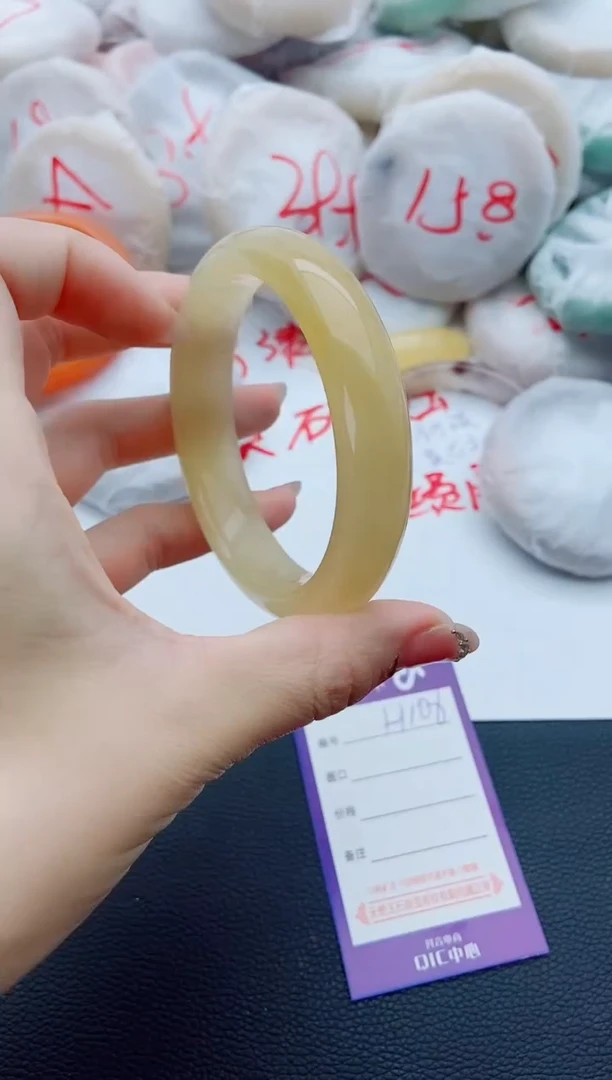石英质玉手镯未镶嵌H106-62-63
