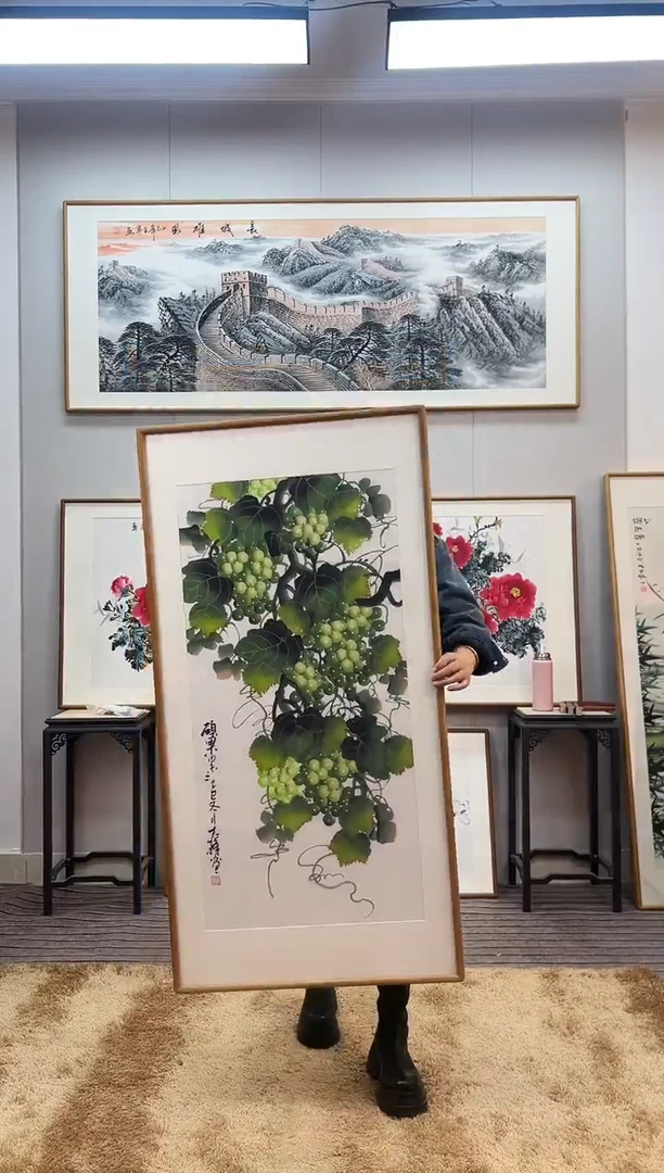 国画手绘葡萄122*62尺寸