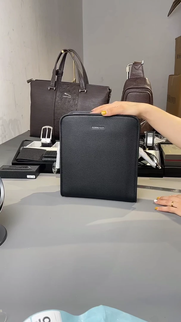 牛皮（革）韩爵绅士包包皮具037