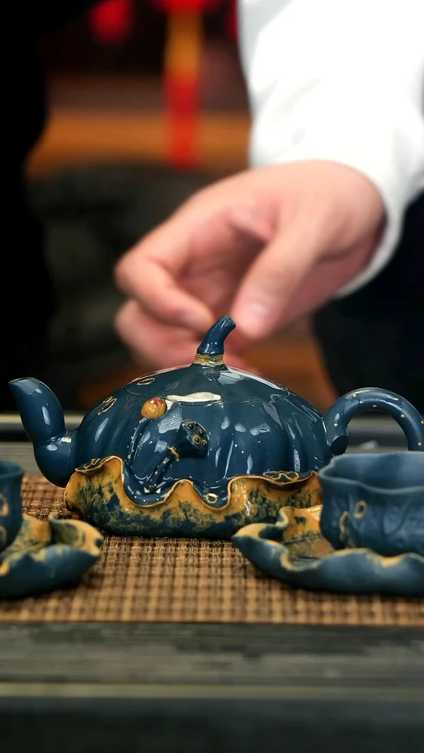 【闪购商品】紫砂茶壶YJJ91荷叶壶 六件套