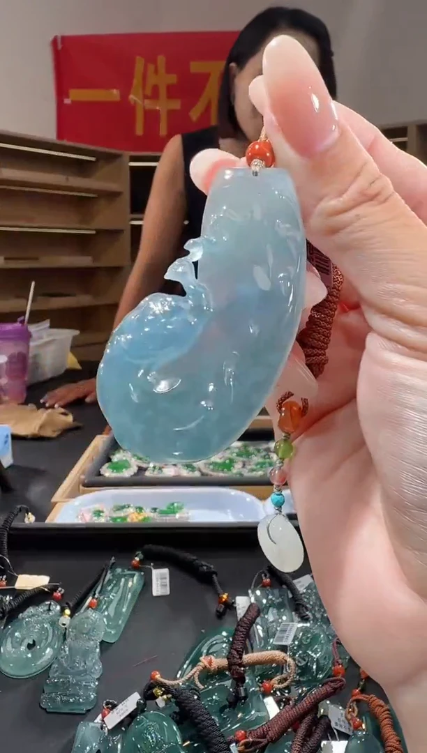 吊坠(不含链)未镶嵌翡翠凤凰