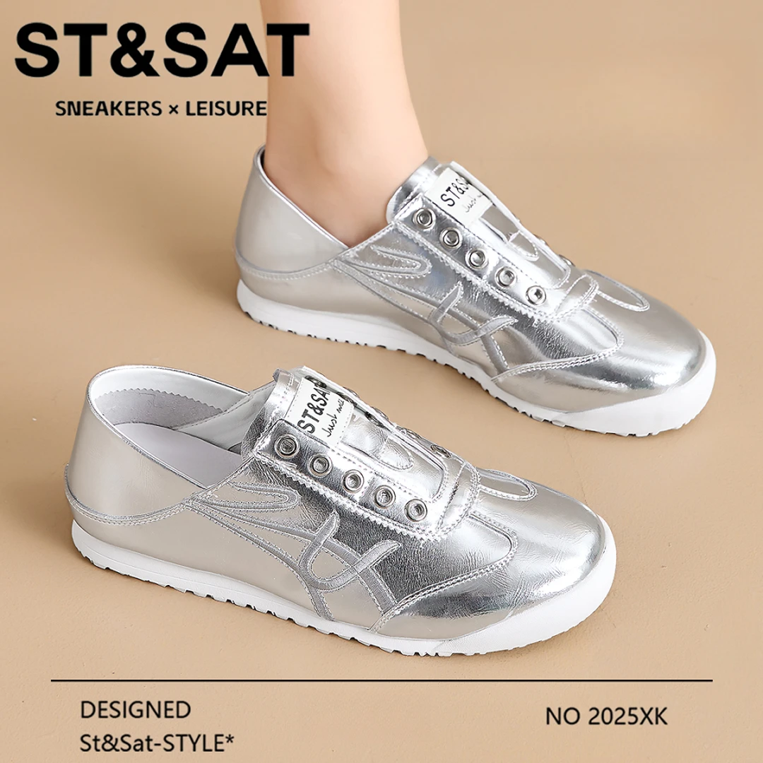 星期六真皮阿甘鞋2025冬季新款平底德训鞋套筒百搭休闲女鞋单鞋女