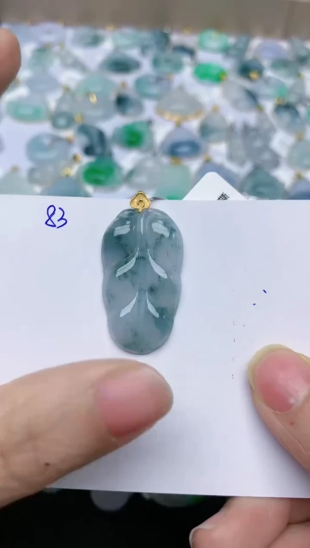 【闪购商品】翡翠颈饰18K金镶嵌天然翡翠A货    83
