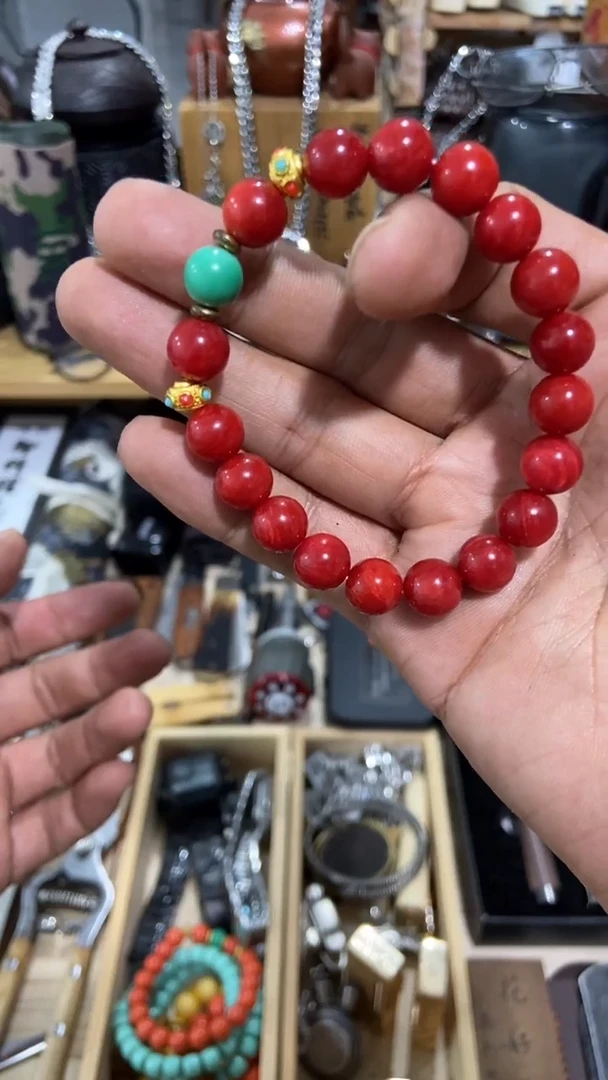 瓷片闪购商品  如图所示