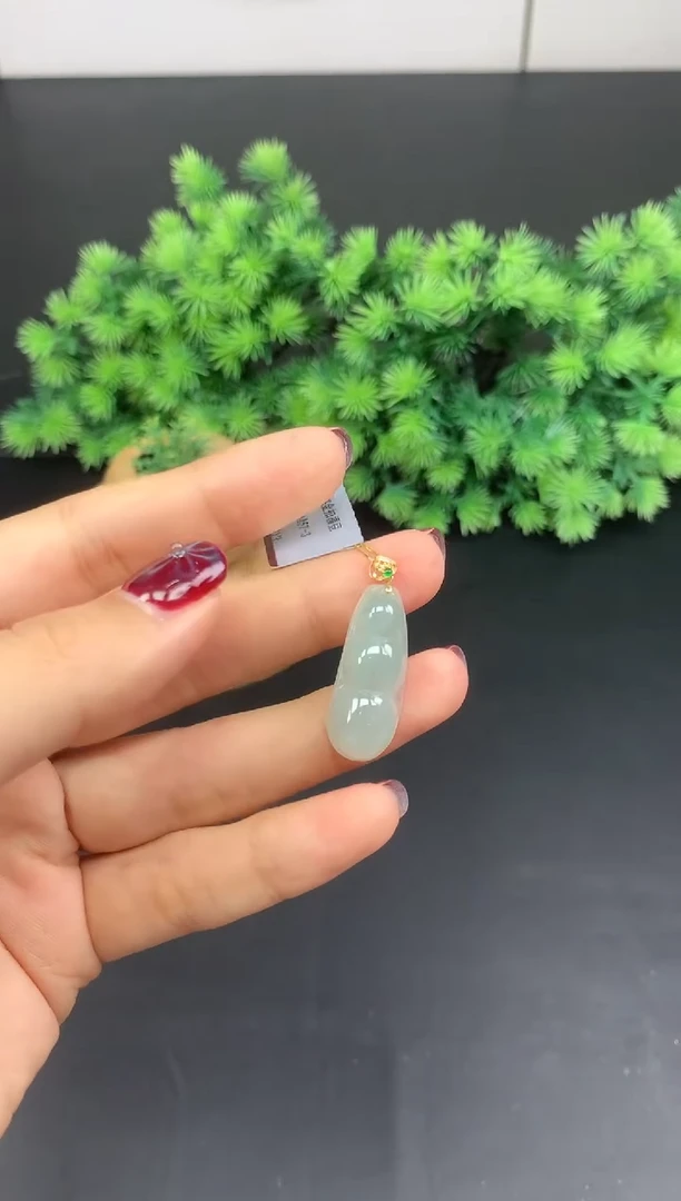 吊坠(不含链)18K金镶嵌翡翠福豆多样性发其一@@CMT