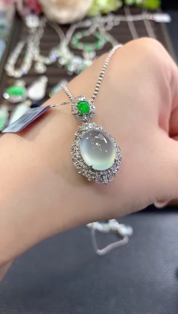 吊坠(不含链)18K金镶嵌翡翠g58