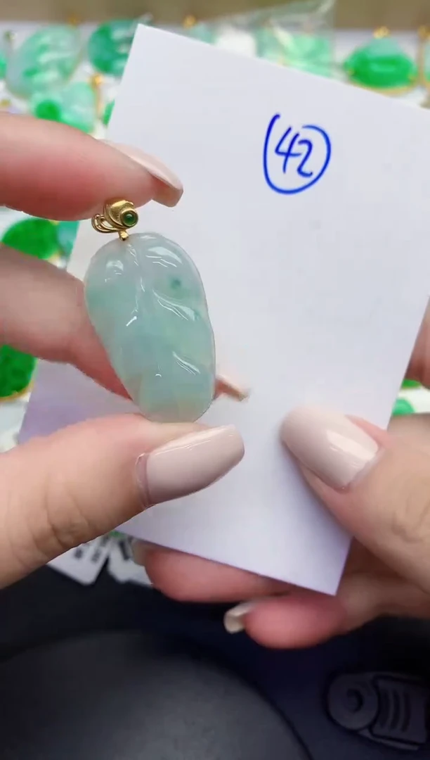 颈饰未镶嵌翡翠缅甸天然翡翠A货