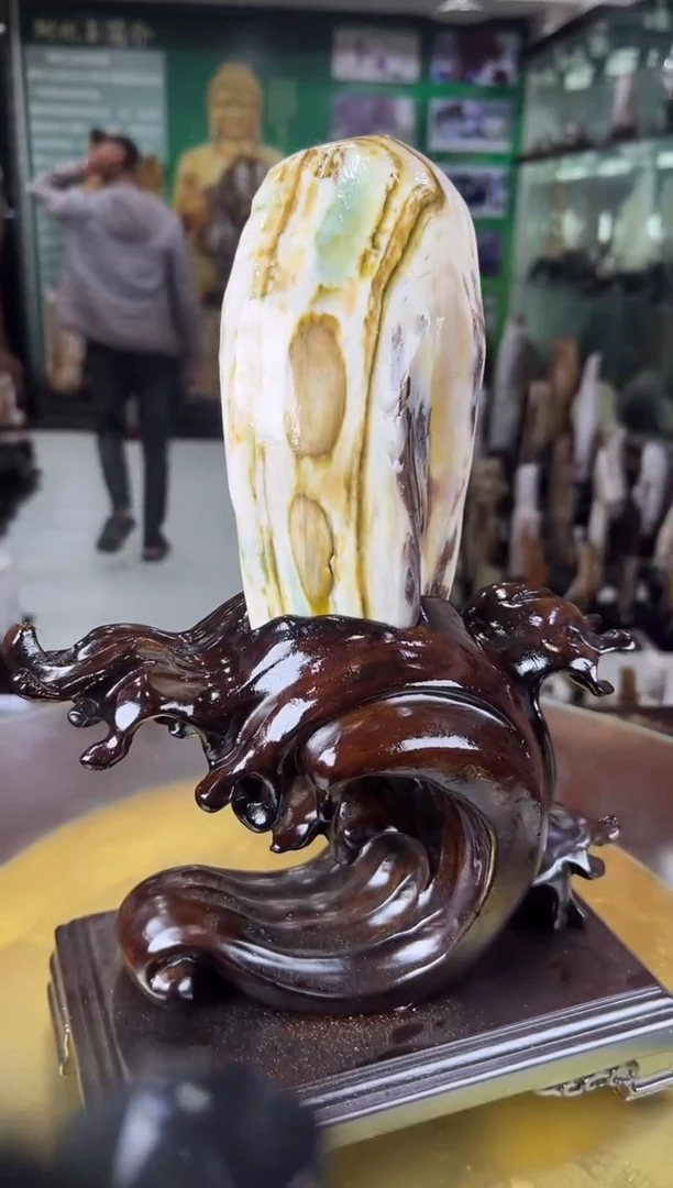 缅甸天然树化玉摆件