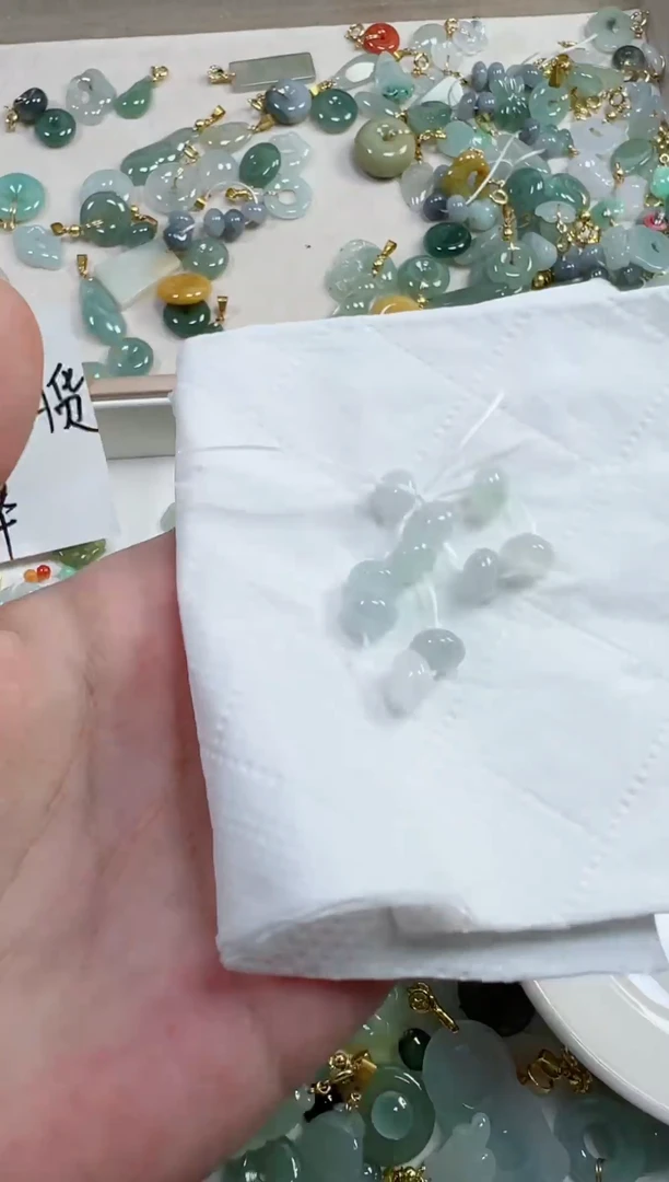 翡翠裸石翡翠一个162