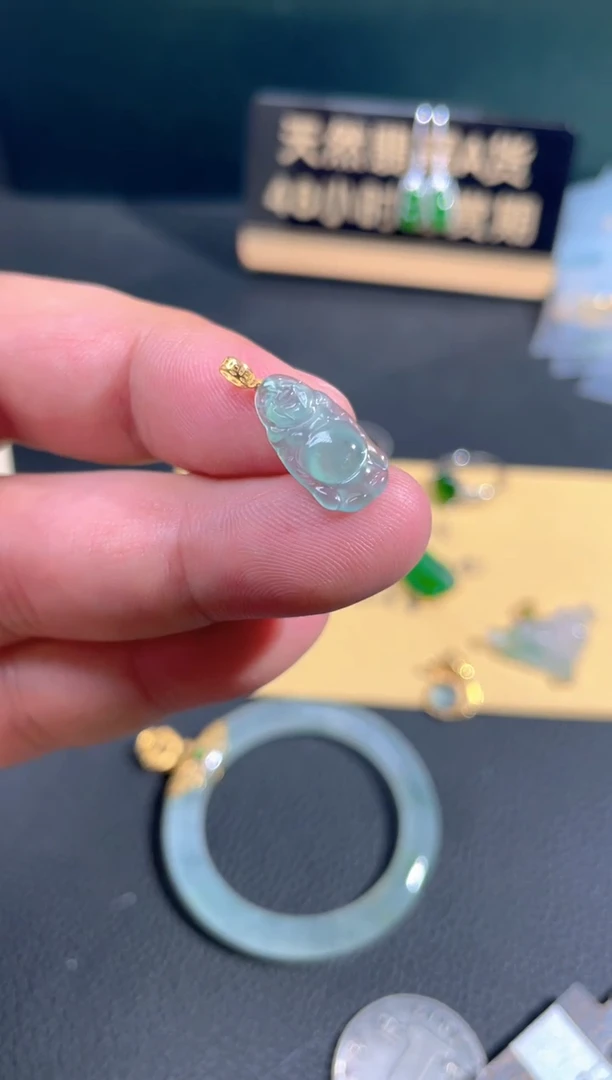 【闪购商品】翡翠颈饰18K金镶嵌翡翠