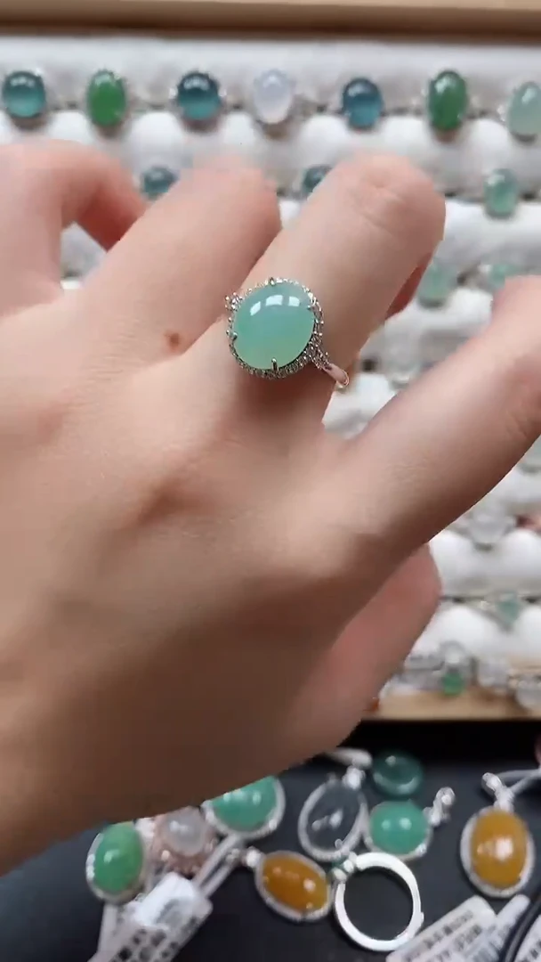 【闪购商品】翡翠戒指银S925镶嵌一物一证一礼盒