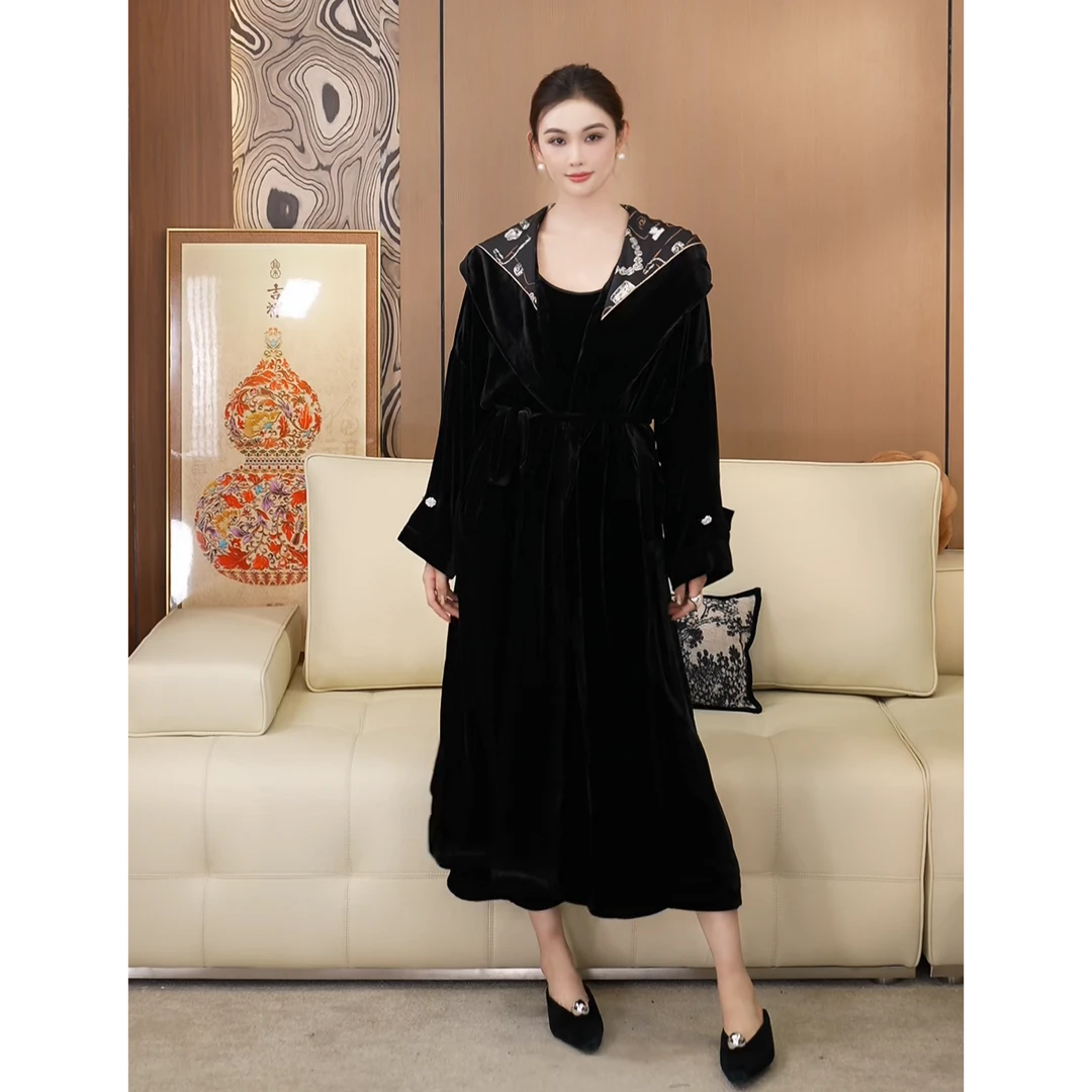 高定印花设计真丝丝绒轻奢连帽气质中长款显瘦风衣A051038