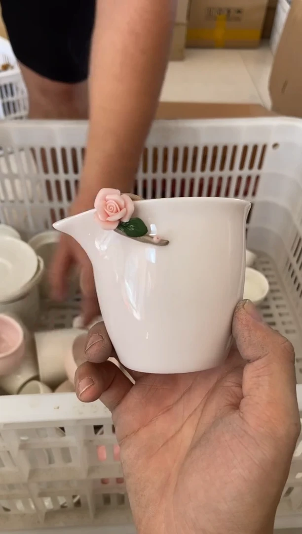 无运费险有瑕疵的摄影的产品有使用过的痕迹有点脏介意勿拍