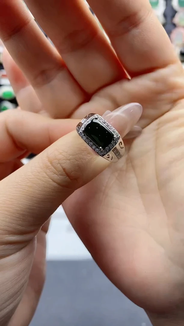 【闪购商品】翡翠戒指银S925镶嵌天然翡翠男戒