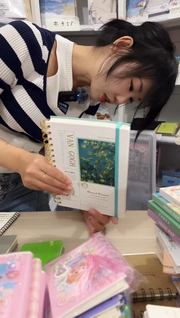 A5精品绑带线圈网格2本随机