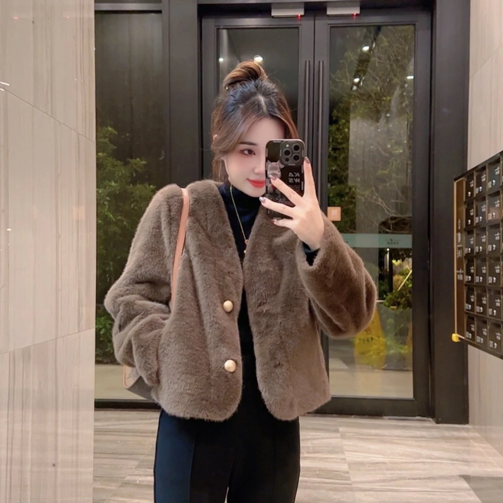 奈奈妮【迷离梦境】V领毛毛外套短款气质时尚百搭2905