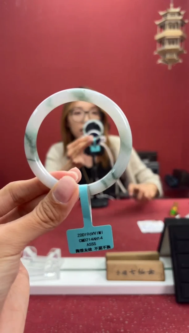 翡翠手镯（圆镯）未镶嵌1手镯