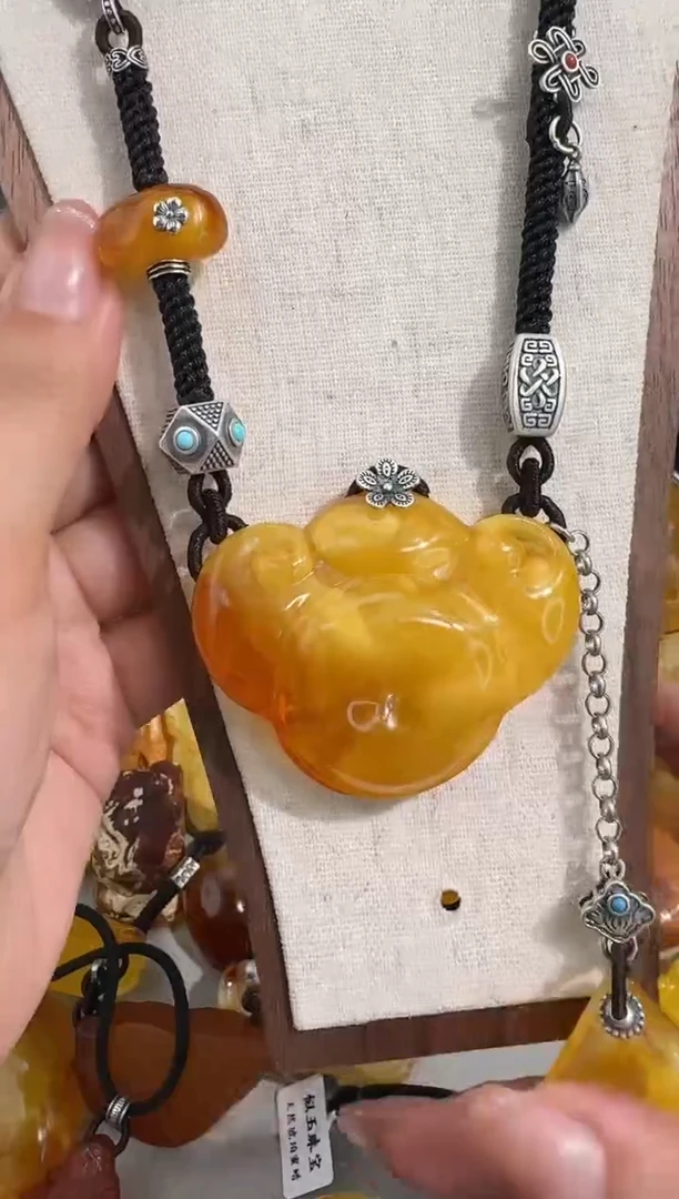 未镶嵌琥珀裸石…*…琥珀