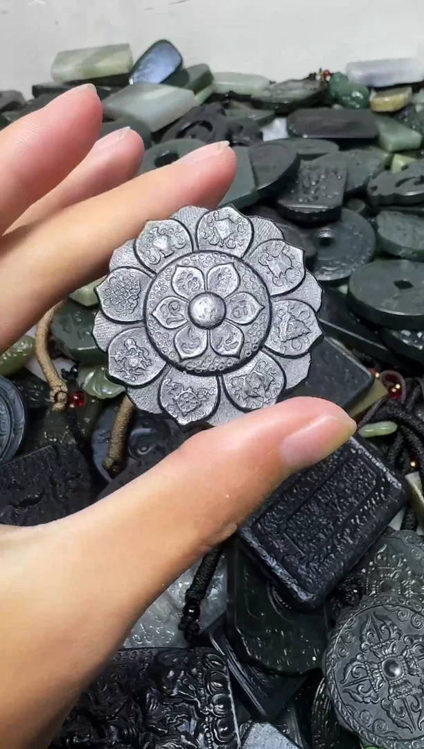 颈饰未镶嵌和田玉122