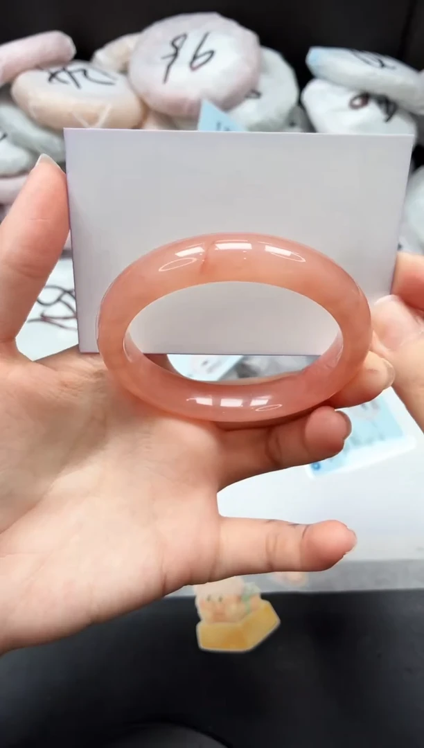 未镶嵌手镯石英质玉28/桃花56.8