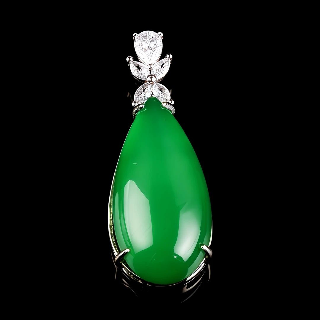 A02天然冰透绿色玉髓水滴吊坠玛瑙女款送妈妈女友礼物
