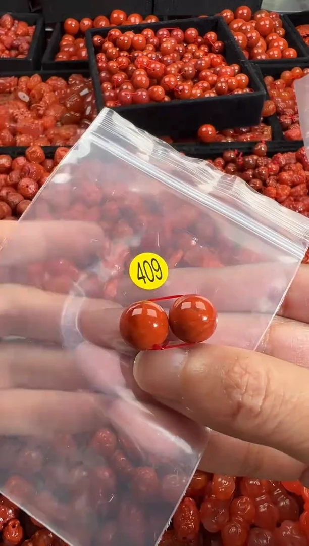 颈饰未镶嵌南红玛瑙1