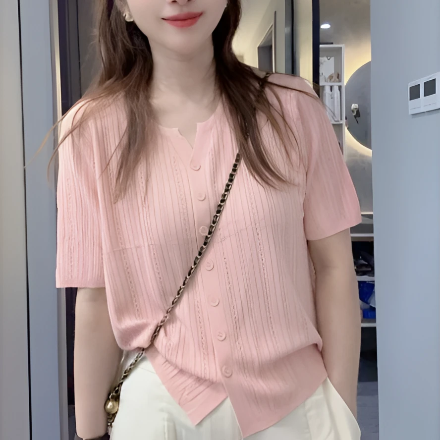 50025大码女装2025夏季新款显瘦V领冰丝短袖上衣胖mm宽松针织开衫