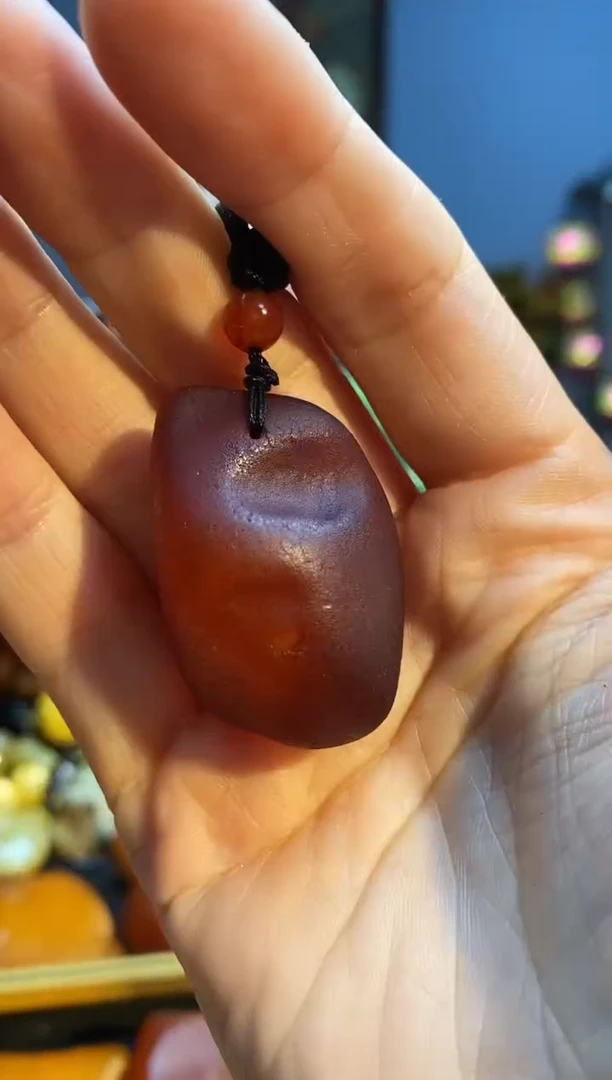 琥珀颈饰未镶嵌挂件