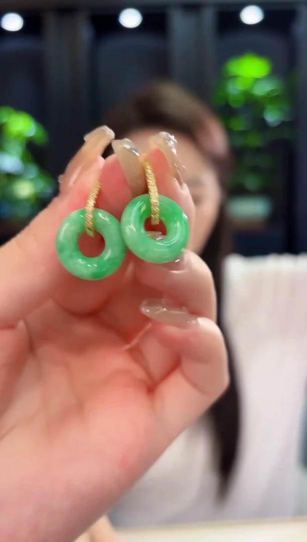 翡翠未镶嵌耳饰 含小耳包/多样性发货/一对