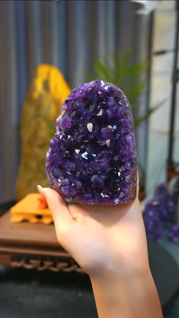 石材精品矿物晶体摆件