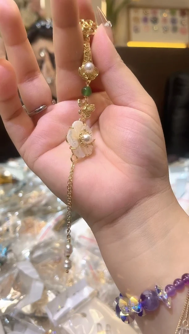 锆石铁合金精品饰界