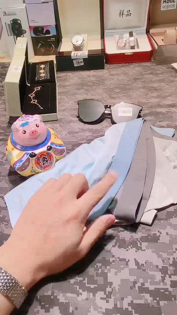 瓷片瓷器 库房到期 全部地板价@@1