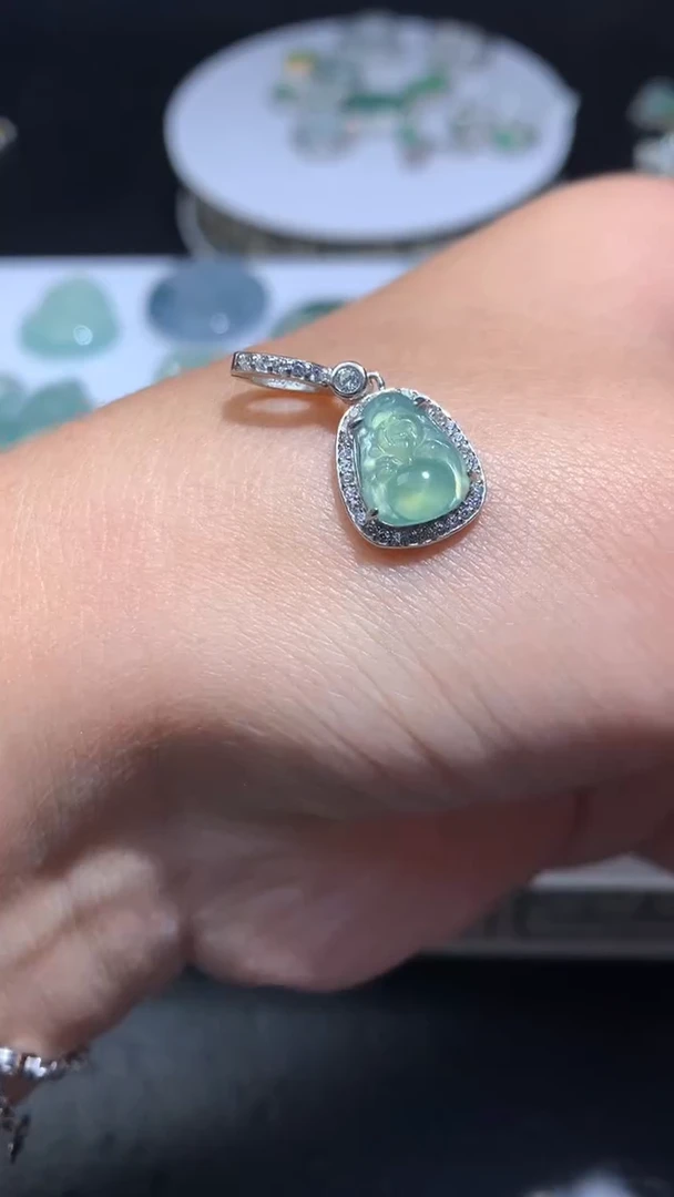 颈饰未镶嵌翡翠净货