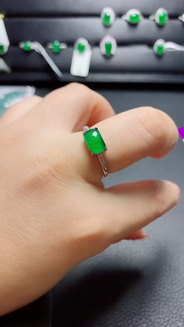 银S925镶嵌戒指翡翠天然翡翠s925银镶嵌