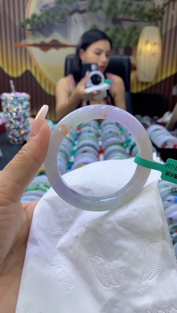 翡翠手镯未镶嵌?**儿0001510