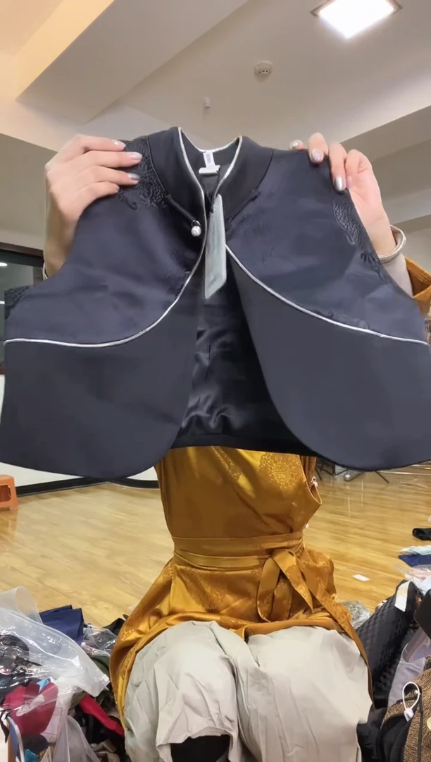 马甲 M 110斤以里