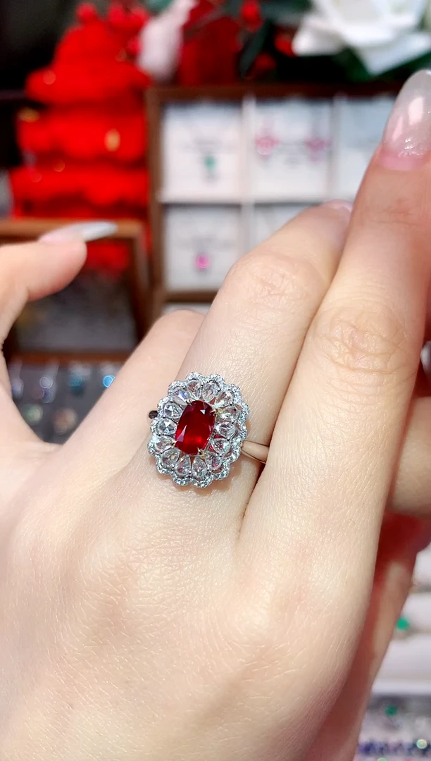 18K金镶嵌戒指红宝石1.19ct/天然宝石/七天无理由